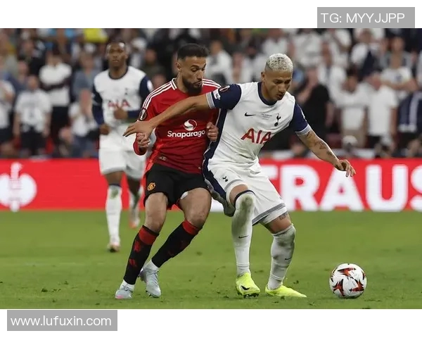 英超球队传控打法演变及战术创新 英超球队传控打法演变及战术创新